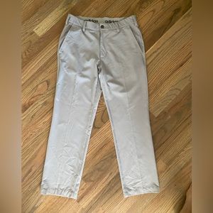 Adidas men golf lightweight pant in size 30x32